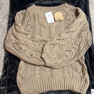 Oversized, ballon sleeve, brown sweater. New, with tags, size medium